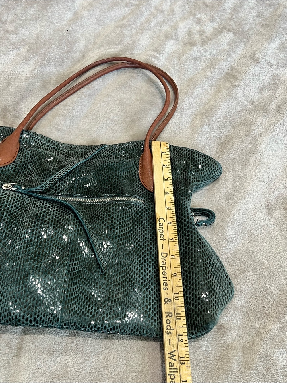 Sorial Tote - Picture 4 of 10